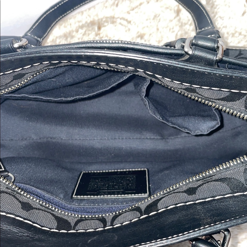 Vintage Coach ‘Hamptons’ Signature Small Satchel - Picture 14 of 16